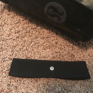 Black Lululemon Fly Away Tamer headband
